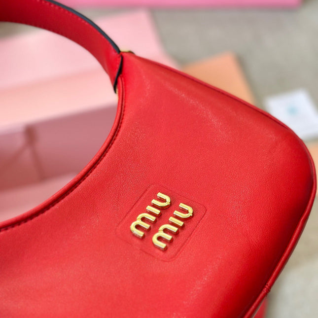 HOBO 20 BAG IN CHERRY RED CALFSKIN