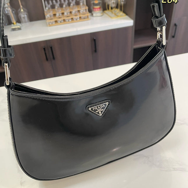PRA 30 CLEO SHOULDER BAG IN BLACK BRUSHED LEATHER