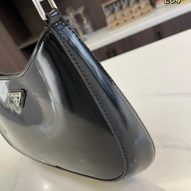 PRA 30 CLEO SHOULDER BAG IN BLACK BRUSHED LEATHER