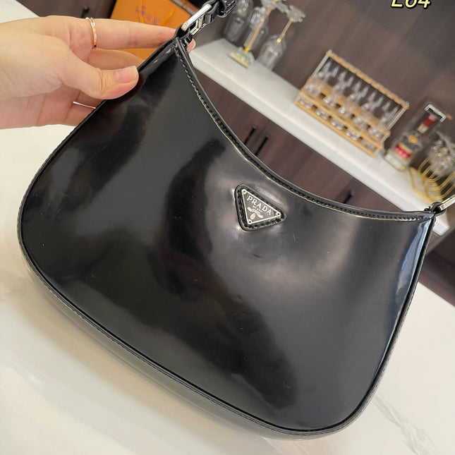 PRA 30 CLEO SHOULDER BAG IN BLACK BRUSHED LEATHER