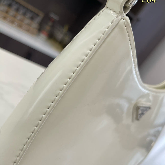 PRA 30 CLEO SHOULDER BAG IN WHITE BRUSHED LEATHER