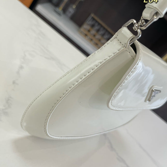 PRA 25 CLEO FLAP SHOULDER BAG IN WHITE BRUSHED LEATHER