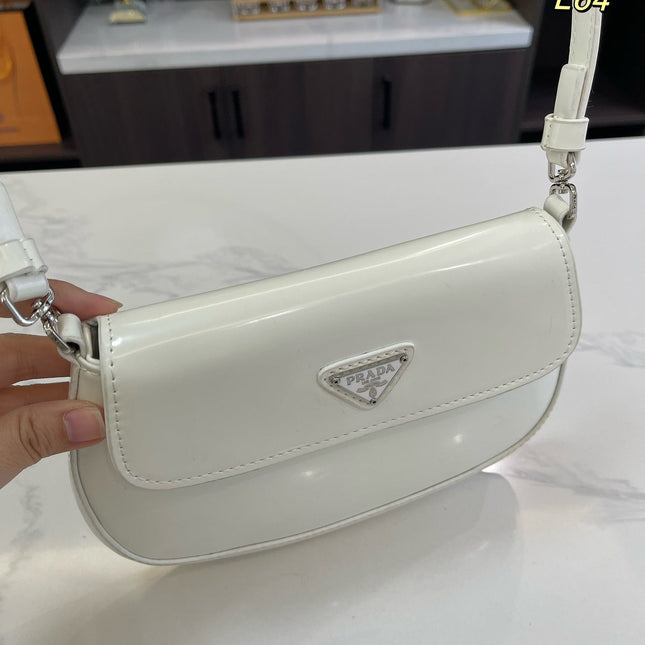 PRA 25 CLEO FLAP SHOULDER BAG IN WHITE BRUSHED LEATHER