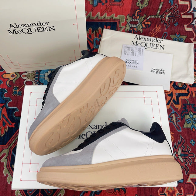 OVERSIZED RETRO SNEAKER IN WHITE BLACK GREY CALFSKIN