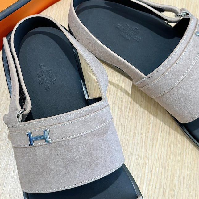 HM HENRIO FLAT SANDAL LIGHT GRAY SUEDE