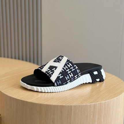 HM SLIPPERS BLACK MONOGRAM CANVAS