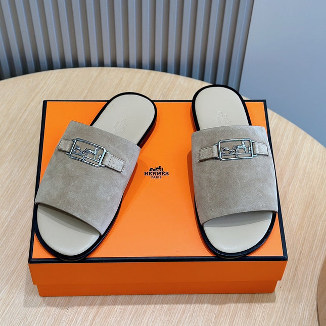 HM SILVER BUCKLE SLIPPERS LIGHT GRAY SUEDE