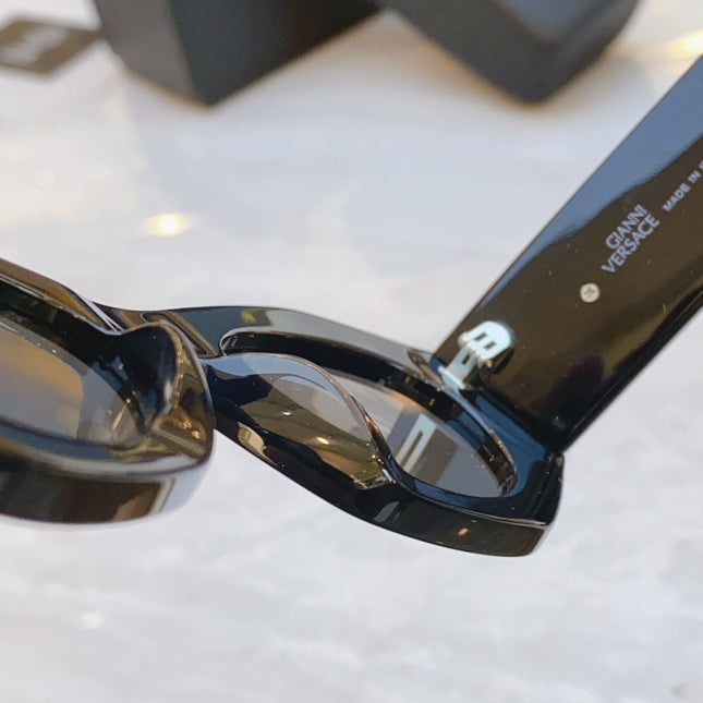 EMBOSSED LOGO MEDUSA BIGGIE RHOMBUS FRAME SUNGLASSES VE 422/E IN ACETATE