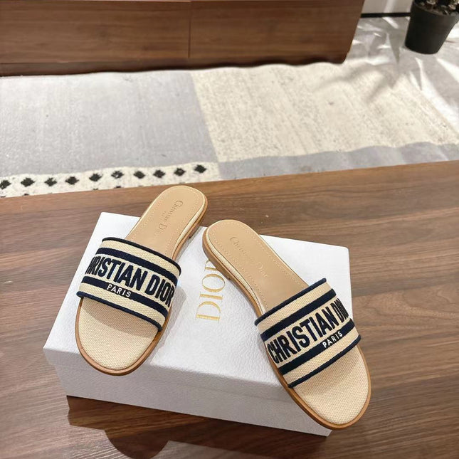 DWAY SLIDES IN BEIGE AND NAVY BLUE TECHNICAL FABRIC