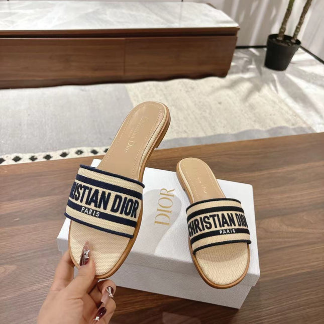 DWAY SLIDES IN BEIGE AND NAVY BLUE TECHNICAL FABRIC