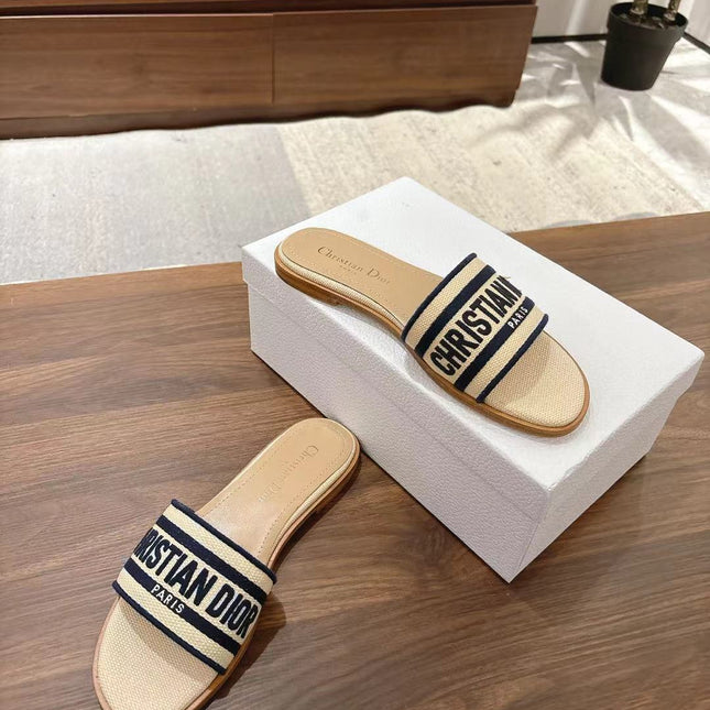 DWAY SLIDES IN BEIGE AND NAVY BLUE TECHNICAL FABRIC