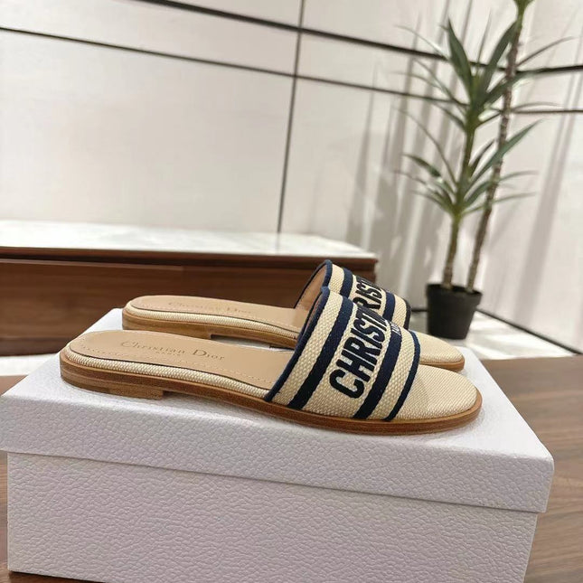 DWAY SLIDES IN BEIGE AND NAVY BLUE TECHNICAL FABRIC