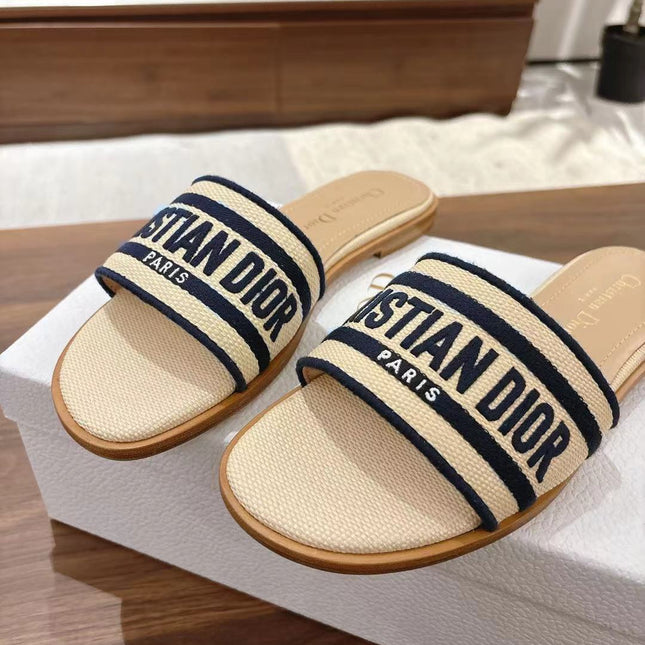 DWAY SLIDES IN BEIGE AND NAVY BLUE TECHNICAL FABRIC