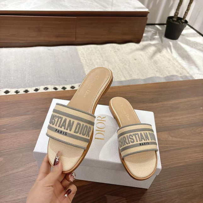DWAY SLIDES IN BEIGE AND GRAY TECHNICAL FABRIC