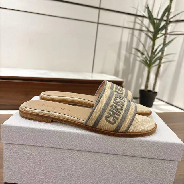 DWAY SLIDES IN BEIGE AND GRAY TECHNICAL FABRIC