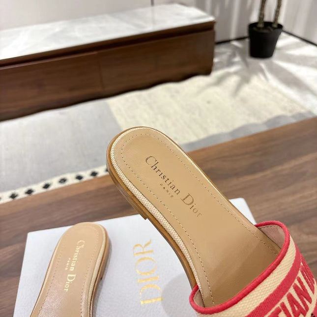 DWAY SLIDES IN BEIGE AND RED TECHNICAL FABRIC