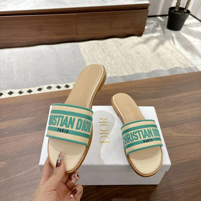 DWAY SLIDES IN BEIGE AND GREEN TECHNICAL FABRIC