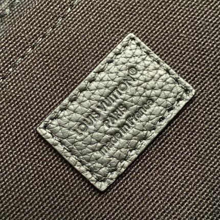 LV 25S SOUL TRUNK 19 IN BLACK EMBOSSED TAURILLON CALFSKIN SILVER HARDWARE