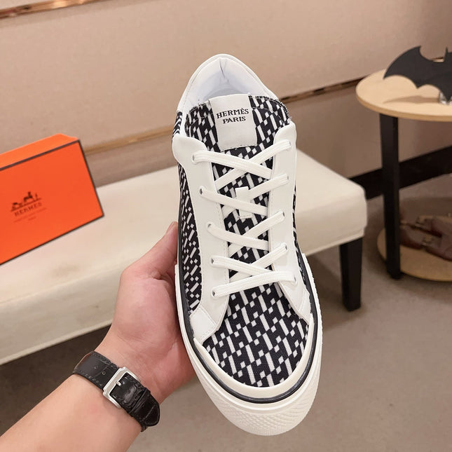 HM DAY SNEAKER BLACK AND WHITE FABRIC