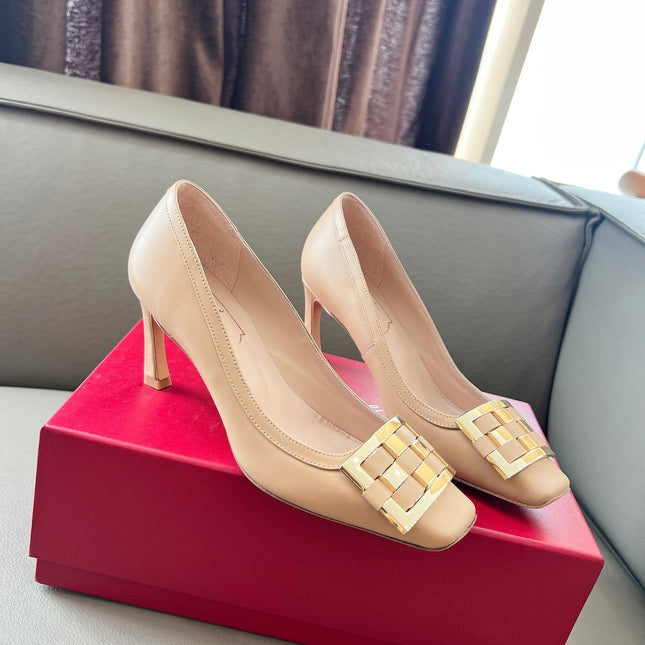 TROMPETTE BALLERINAS PUMPS IN NUDE SHINY CALFSKIN GOLD BUCKLE