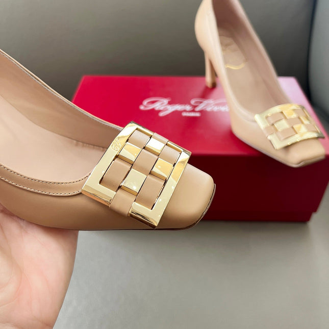 TROMPETTE BALLERINAS PUMPS IN NUDE SHINY CALFSKIN GOLD BUCKLE