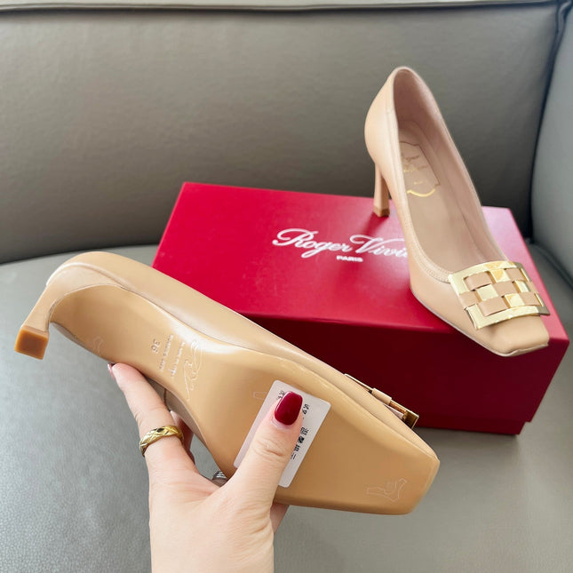 TROMPETTE BALLERINAS PUMPS IN NUDE SHINY CALFSKIN GOLD BUCKLE