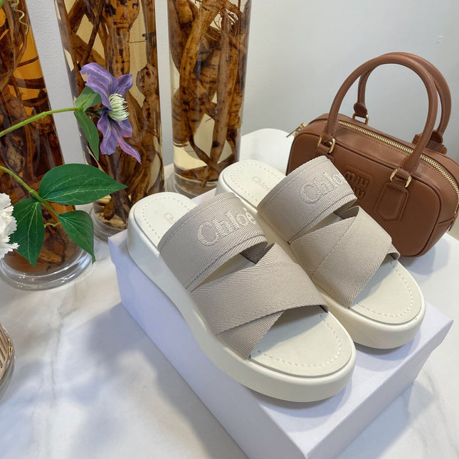 WOODY WEDGE SANDALS IN DOVE GREY CANVAS WITH WHITE RUBBER SOLE