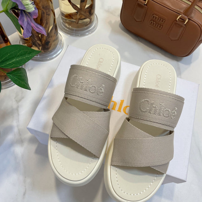 WOODY WEDGE SANDALS IN DOVE GREY CANVAS WITH WHITE RUBBER SOLE