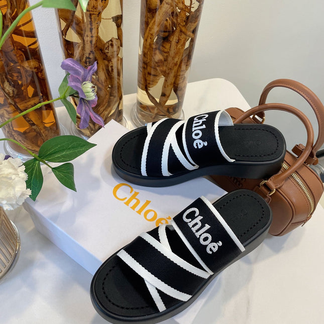 WOODY WEDGE SANDALS IN BLACK MIX WHITE CANVAS WITH RUBBER SOLE