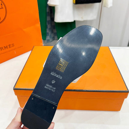 IDIOMA SANDAL IN WHITE CALFSKIN