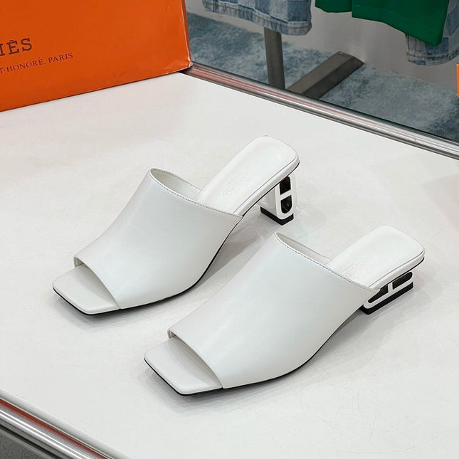 IDOLE SANDAL IN WHITE CALFSKIN