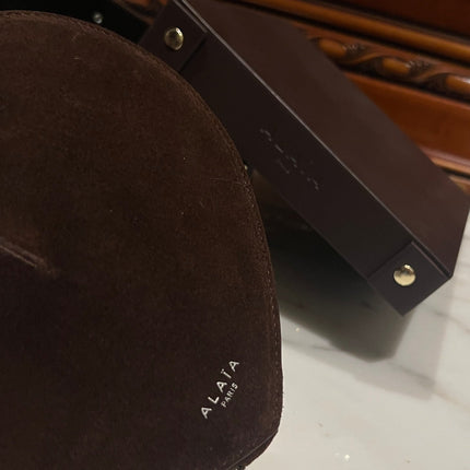 LE COEUR BAG 21 IN HICKORY BROWN SUEDE