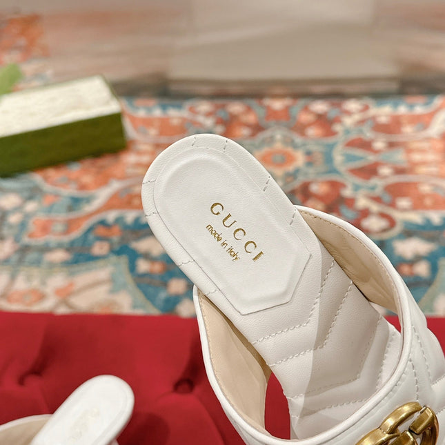 HIGH THONG MULE 55MM IN WHITE CALFSKIN WITH GOLD HARDWARE