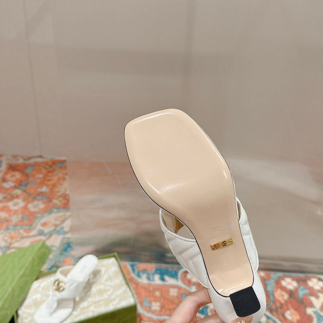 HIGH THONG MULE 55MM IN WHITE CALFSKIN WITH GOLD HARDWARE