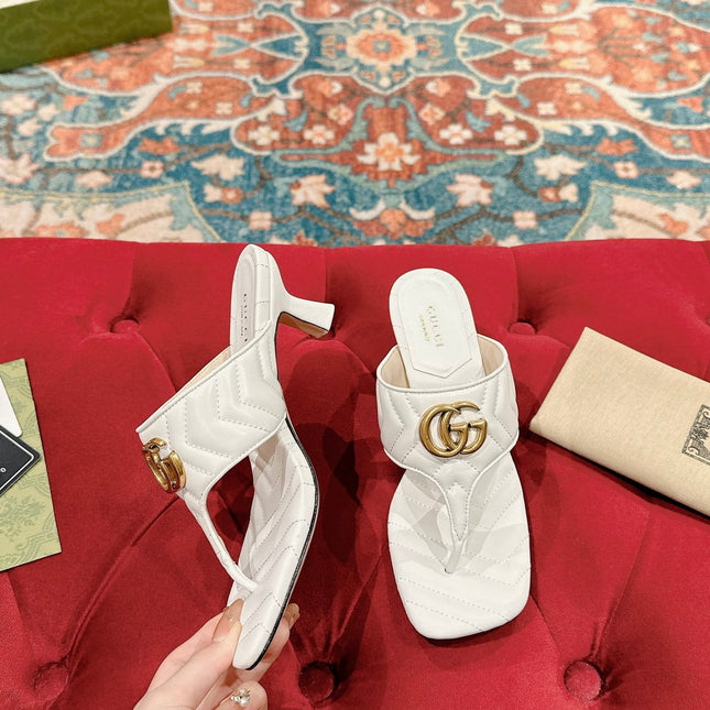 HIGH THONG MULE 55MM IN WHITE CALFSKIN WITH GOLD HARDWARE