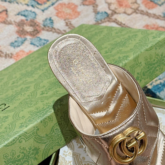 HIGH THONG MULE 55MM IN LIGHT GOLD CALFSKIN WITH GOLD HARDWARE