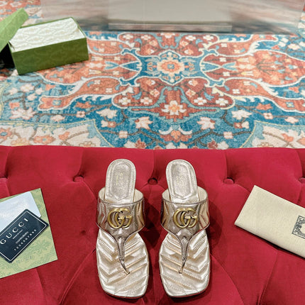 HIGH THONG MULE 55MM IN LIGHT GOLD CALFSKIN WITH GOLD HARDWARE