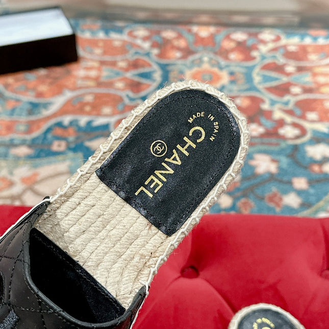 FLAT SLIPPERS IN BLACK LAMBSKIN MIX BEIGE WOVEN