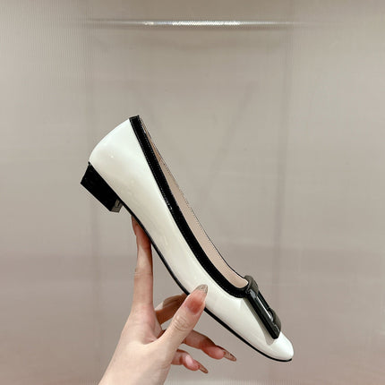 TROMPETTE BALLERINAS IN WHITE SHINY CALFSKIN BLACK SQUARE BUCKLE