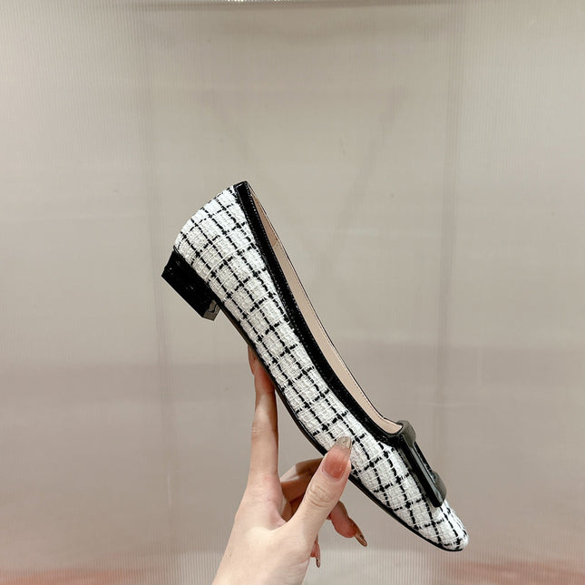 TROMPETTE BALLERINAS IN WHITE TWEED WITH BLACK STRIPES