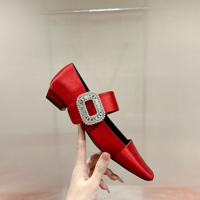 MARY JANES IN RED SATIN WITH CRYSTAL SQUARE BUCKLE