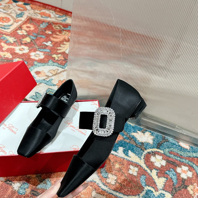 MARY JANES IN BLACK SATIN WITH CRYSTAL SQUARE BUCKLE
