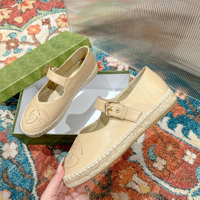 GG CROSS STRAP FLAT SHOES IN BEIGE CALFSKIN WITH STRAW SOLE