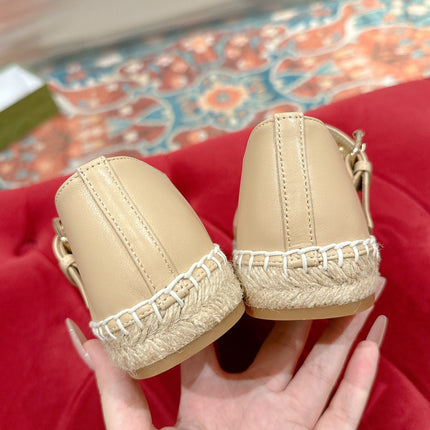 GG CROSS STRAP FLAT SHOES IN BEIGE CALFSKIN WITH STRAW SOLE