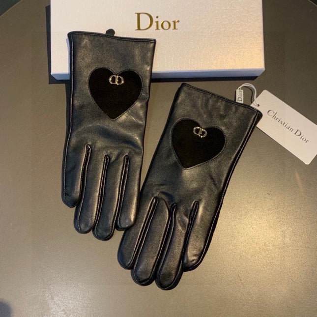 GLOVES WITH HEART ICON IN BLACK LAMBSKIN 378834