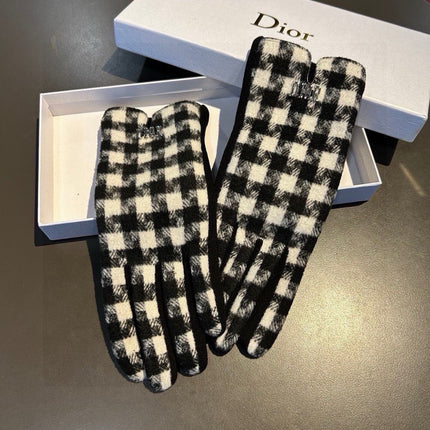 PLAID GLOVES IN BLACK MIX WHITE WOOL 405940