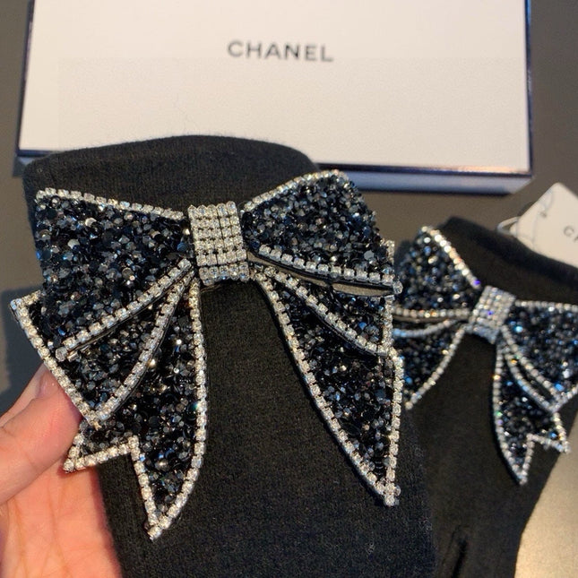 GLOVES IN BLACK WOOL WITH RHINSTONES 429247