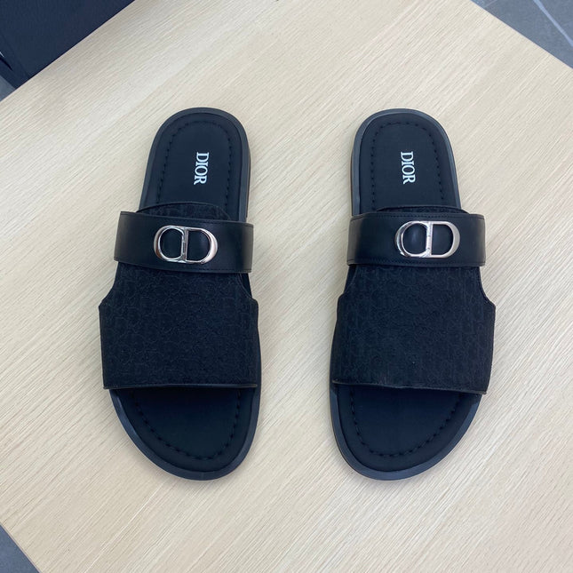 CD SYMBOL SLIDE CUT SANDAL BLACK JACQUARD