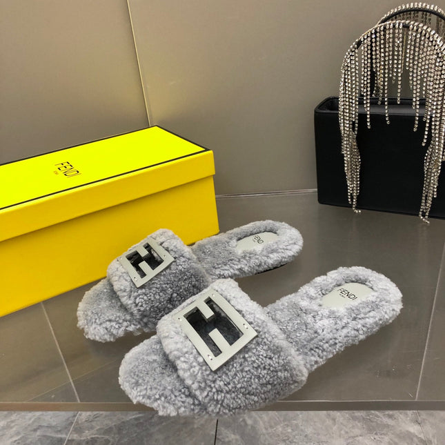 FENDI BAGUETTE SLIDE SLIPPERS IN GREY WOOL