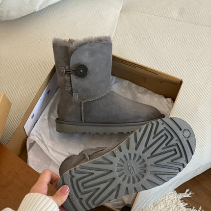 CLASSIC BAILEY BOOTS WITH BUTTONS IN SMOKE GRAY SUEDE AND WOOL LINED